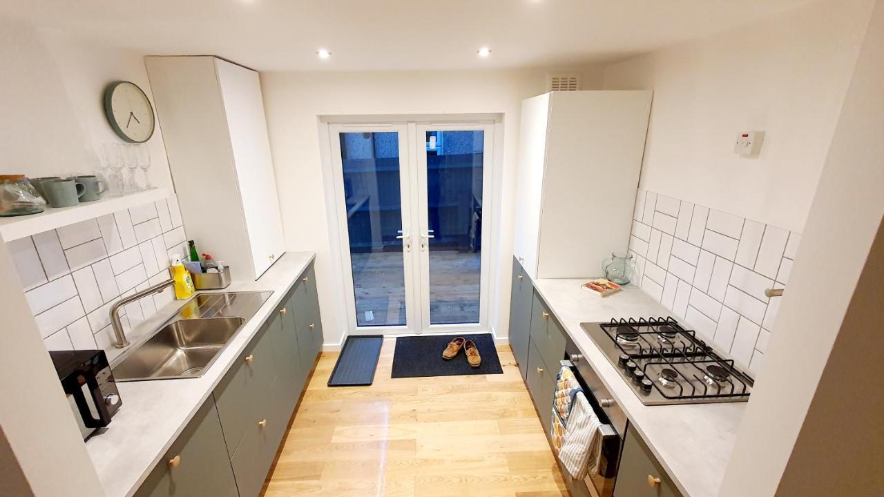 Lovely 2 Bedroom Period Garden Flat. London Eksteriør bilde